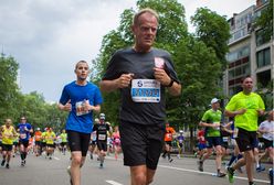 Donald Tusk wziął udział w biegu na 20 km. "To było o wiele łatwiejsze niż prowadzenie niektórych szczytów UE"