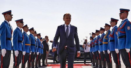 "Ostrzeżenie Tuska dla Schetyny i Biedronia: na wojnę z Kaczyńskim albo razem, albo wcale" (Opinia)