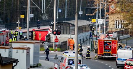 "Nikt nie wie, jak to jest w karetce". Pielęgniarka z Poznania o wypadku
