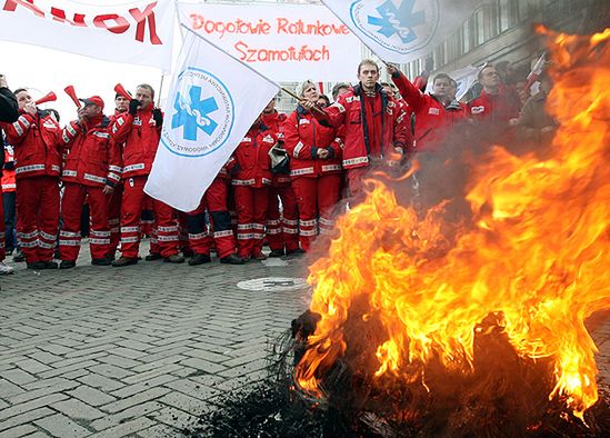 "Zmieciemy ten rząd" - najazd związkowców na Warszawę