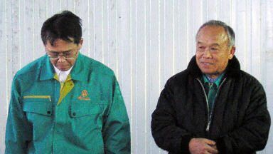 Hajime Asada (po prawej)