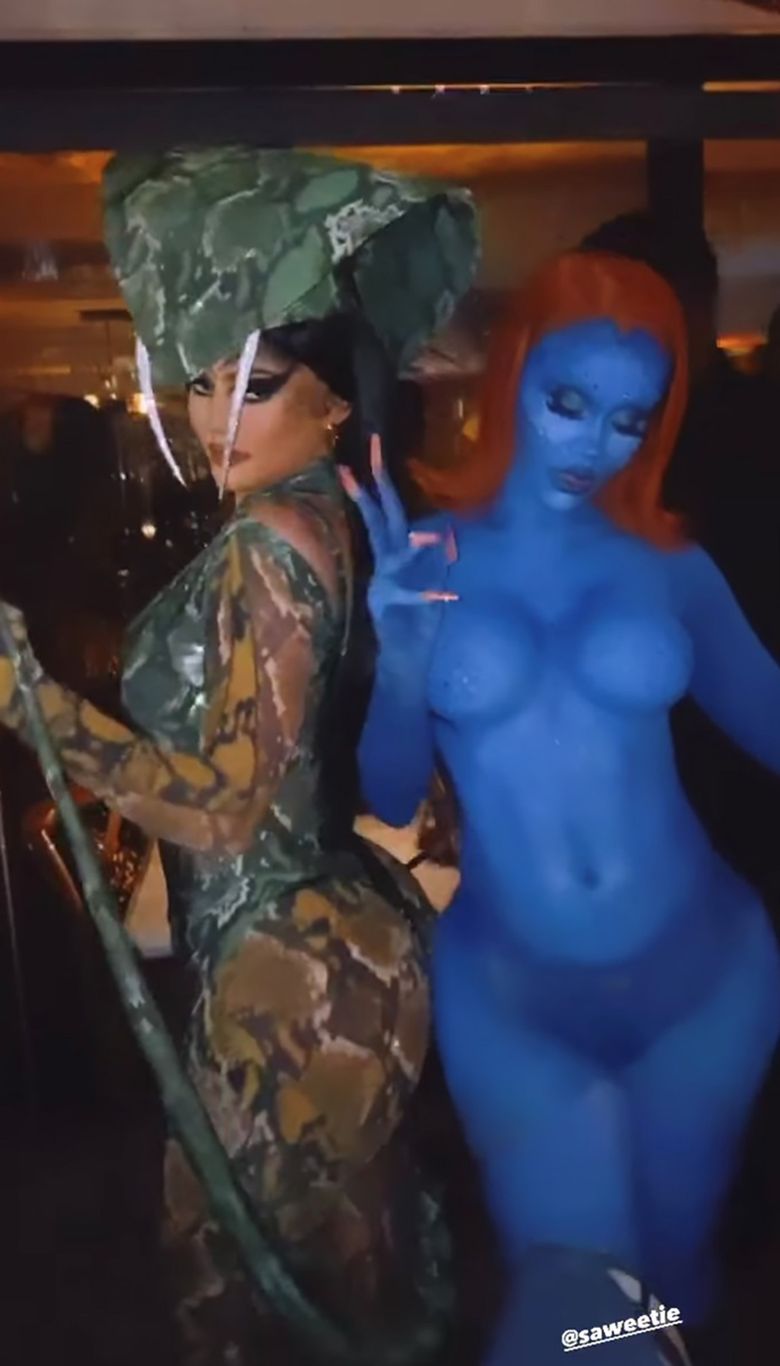 Kylie Jenner - Impreza z okazji 25. urodzin Kendall Jenner