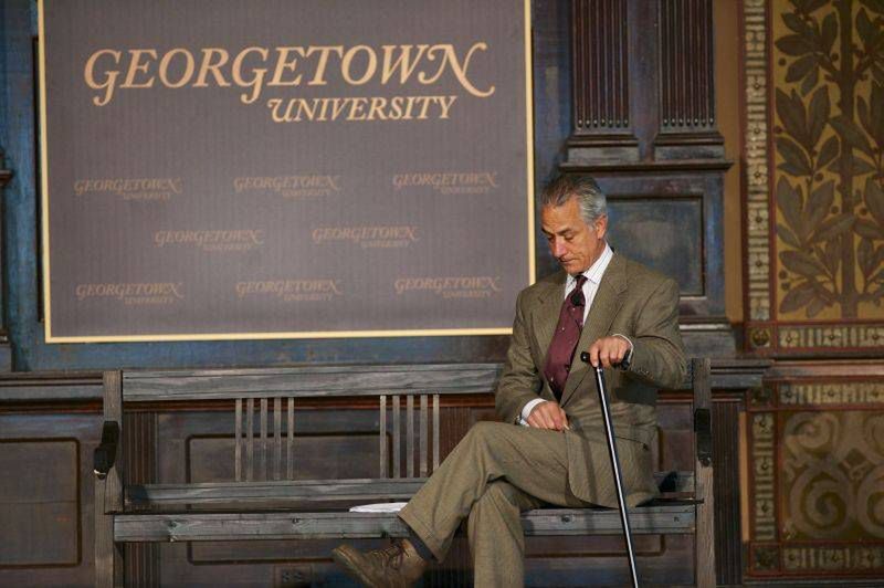 David Strathairn