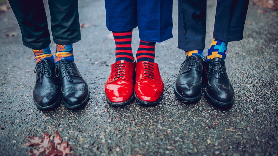 Ten dodatek pasuje do eleganckich stylizacji