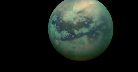 NASA stworzyła pierwszą taką mapę Tytana, tajemniczego księżyca Saturna