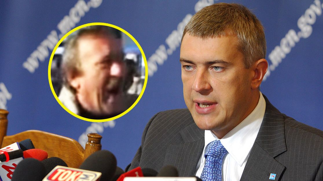 Ostatnia konferencja Romana Giertycha w roli ministra edukacji narodowej. W kółeczku screen z kultowego wideo z serwisu YouTube