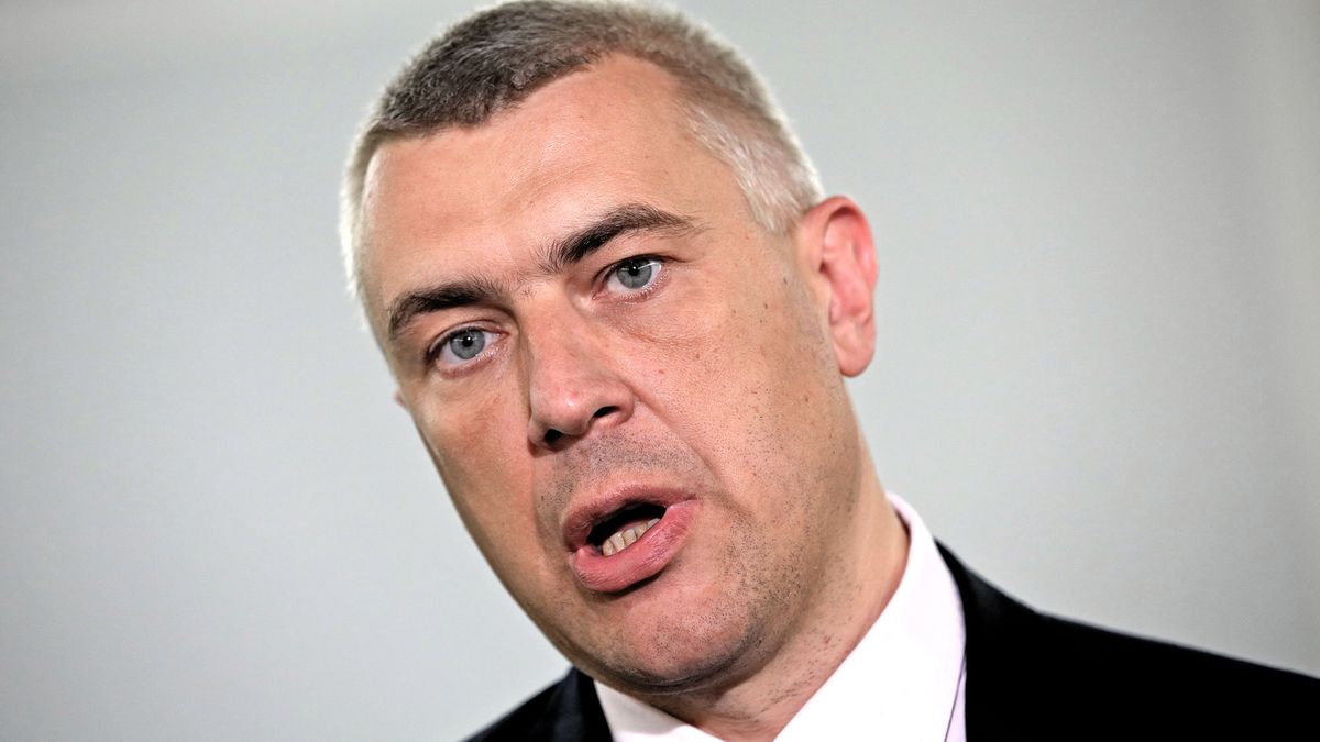 Roman Giertych ma kilka pytań do organizatorów "Marszu Niepodległości".