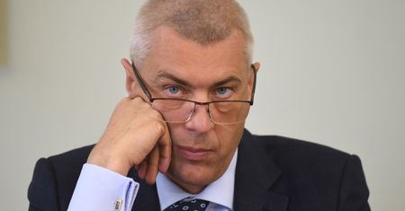 Roman Giertych "stawia się" Izbie Dyscyplinarnej SN. Odpowiada Sebastianowi Kalecie