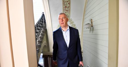 Giertych drwi z Biedronia. "Będę mistrzem świata w tańcu na lodzie"