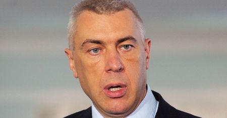 TVP idzie na wojnę z Giertychem. Pozew za pozew