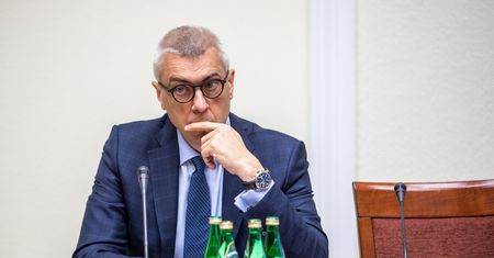 Roman Giertych zaprasza Jarosława Kaczyńskiego do sądu. "Spotykamy się 10 września"