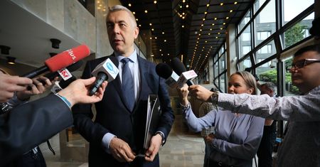 Apel Romana Giertycha. "Przestańmy obrażać się na biedniejszych ludzi"