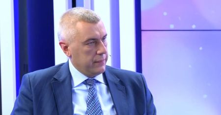 Dlaczego PiS tak broni ułaskawienia Mariusza Kamińskiego? Roman Giertych ma teorię