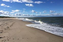 Jesteśmy na plaży w Darłówku. Wyjątkowo ciepły weekend