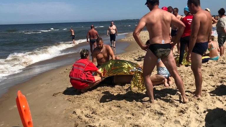 Bałtyk. Dzielnicowy z Sopotu uratował trójkę dzieci i ich dziadka