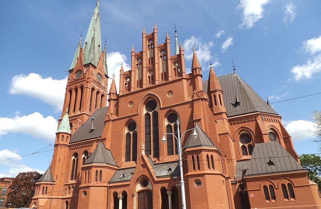 Wiesz, w jakich miastach znajdują się te kościoły?