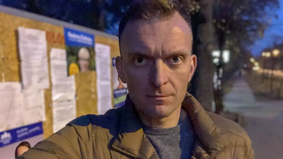 Tomasz Machała, autor tekstu, z goryczą cytuje opinie o wyborach w swojej gminie: "Nieważne kto wygra głosowanie. Mieszkańcy już je przegrali".