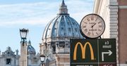 Ostro atakowany McDonald's w Watykanie zaskoczył decyzją