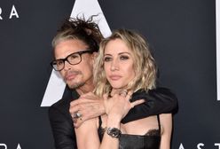 Steven Tyler na premierze filmu córki. Nie mógł się odkleić od młodej partnerki