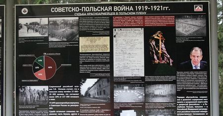 Skandal w Katyniu. Rosjanie ustawili tablice informacyjne