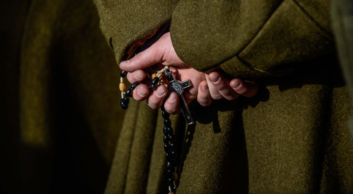Kapelani w skarbówce zarabiają ok. 4,7 tys. zł miesięcznie