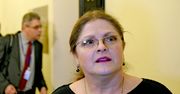 Krystyna Pawłowicz zarzuca Biedroniowi zdradę wobec narodu. W kontrowersyjnym wpisie posłanka PiS próbuje bronić Beaty Szydło