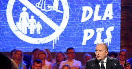 Politycy oceniają kongres PiS i Radę Krajową PO. "To prezes mówi, a nie jego asystenci"