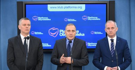 PO tworzy gabinet cieni. Znamy skład!