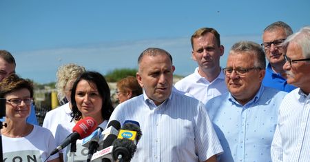 Zrezygnowany Andrzej Saramonowicz. Chociaż jest przeciwko PiS, to boleśnie wytknął Grabcowi słabość PO