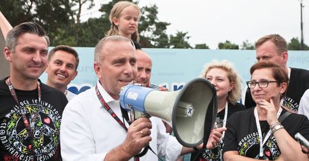 Grzegorz Schetyna gorzko o przesłuchaniu Tuska. "Prawdziwy akt oskarżenia pisze Jarosław Kaczyński"