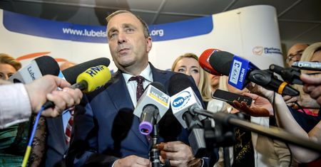 Będzie wniosek o wotum nieufności wobec ministra Błaszczaka. "Mundur polskiego policjanta jest hańbiony"