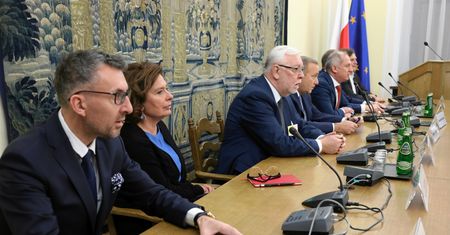 PO alarmuje: Straż Marszałkowska nie wpuszcza samorządowców; PiS: PO łamie regulamin Sejmu