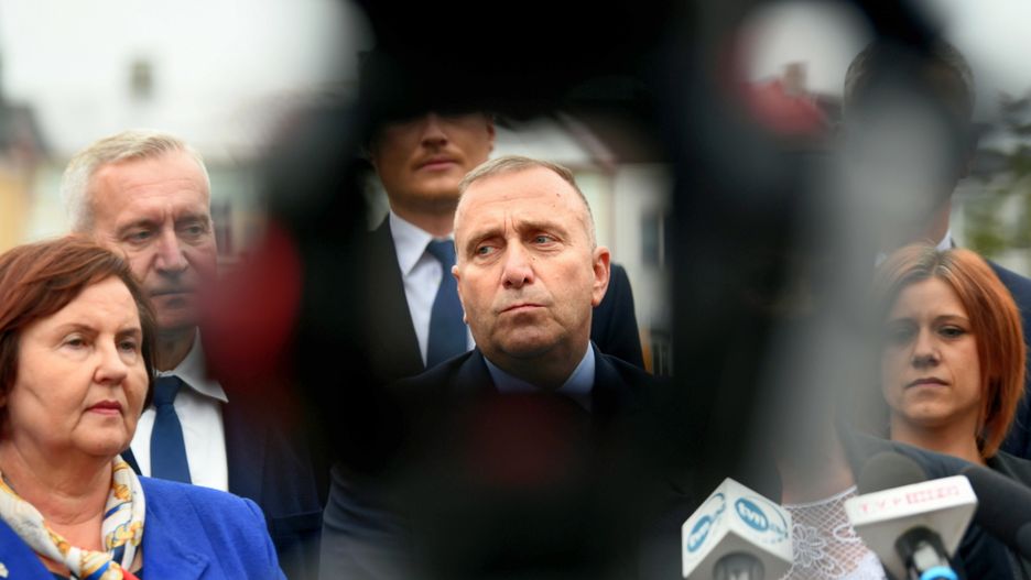 PiS pyta Grzegorza Schetynę o program KO