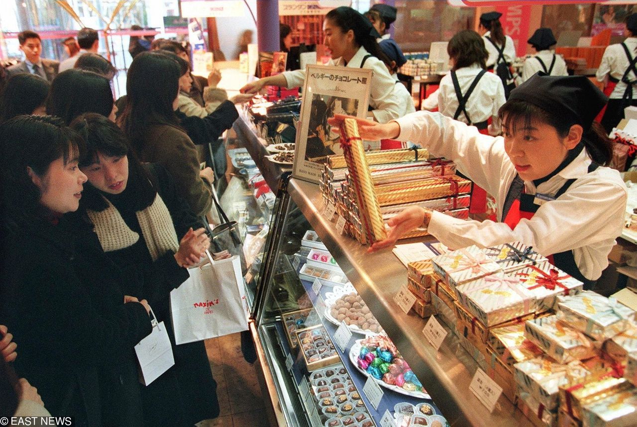 Walentynki w Japonii wyglądają zupełnie inaczej. A kobiety mają tego dość