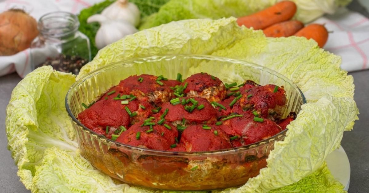 Gołąbki zapiekane na włoskiej kapuście