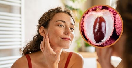 Ten owoc spowalnia starzenie. Działa lepiej niż botoks