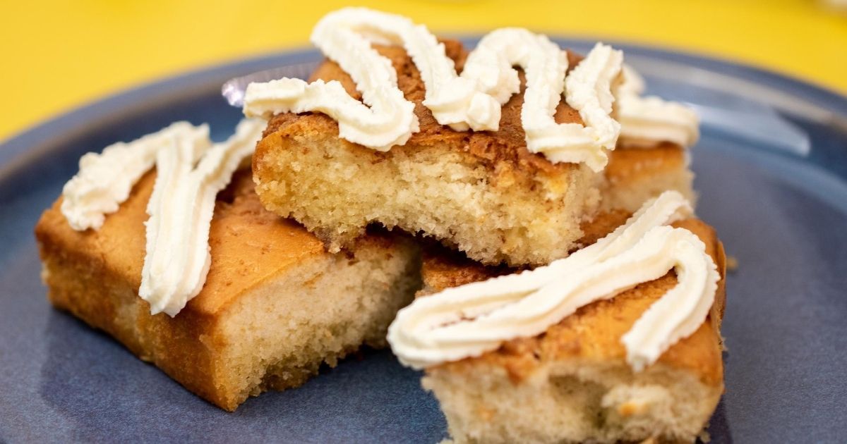 Ciasto cynamonowe z kremem maślanym