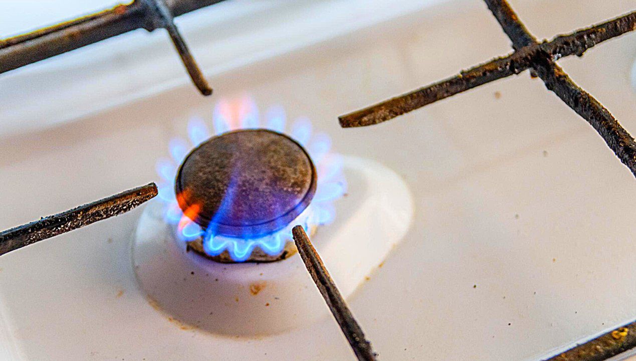 Ten odcień gazu w Twojej kuchence ma wpływ na wysokość Twoich rachunków