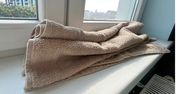 Ułóż ręcznik w oknie. To uratuje cię przed upałem w hotelu