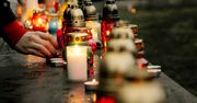 Dlaczego na grobach palimy akurat znicze? Oto co naprawdę oznaczają jaskrawe płomyki