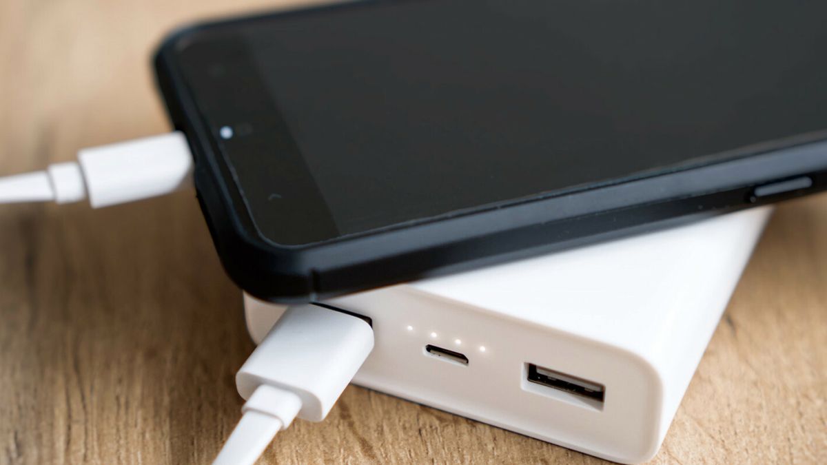 Telefon (fot. EastNews)