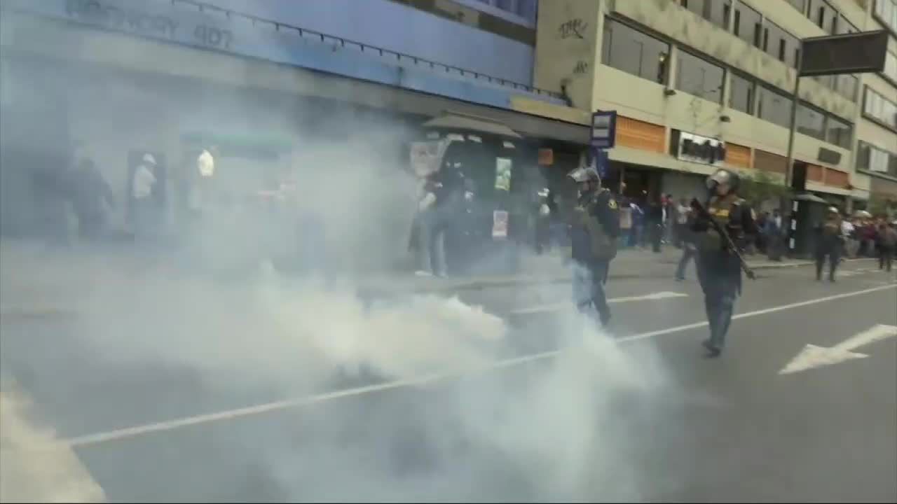 Zamieszki w stolicy Peru. Strajkujący nauczyciele starli się z policją