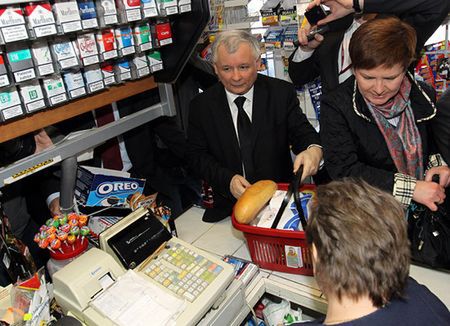 "Zapraszam Kaczyńskiego na zakupy nie tylko po kurczaka"