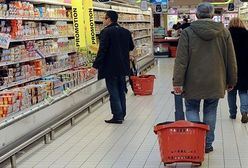 Niespodziewany skutek rosyjskiego embarga. Polscy klienci oszczędzają na żywności