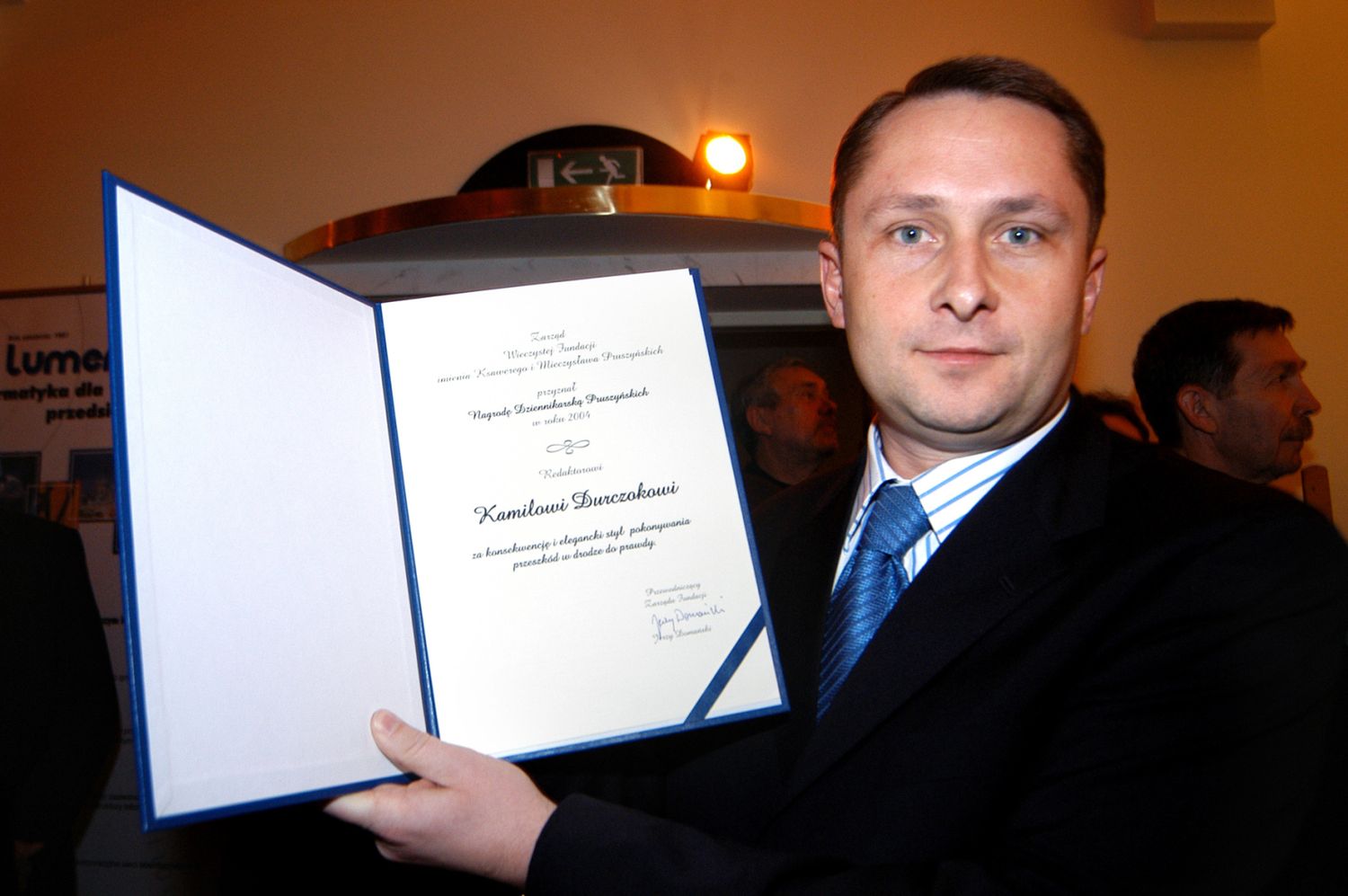 scena z: Kamil Durczok
SK: IV rocznica otwarcia Centrum Multimedialnego Foksal, Centrum Multimedialne Foksal, padziernik 2004
fot. Warda/AKPA