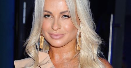 Paula Tumala pokazała brzuch po bliźniaczej ciąży