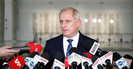 Neumann po spotkaniu premiera z opozycją. "Widać rozdźwięk między Morawieckim a Ziobrą"