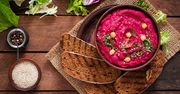 Hummus z buraka. Ten kolor zachwyca