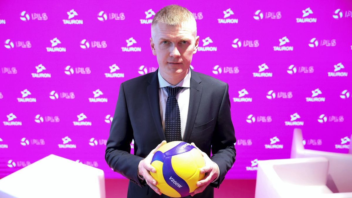 Paweł Zagumny liczy na pomoc państwa. Jednak ministerstwo na razie takich planów nie ma.