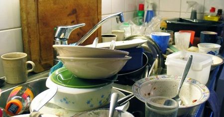 Nie wstydź się! Wszyscy to robimy, kiedy nikt nie patrzy
